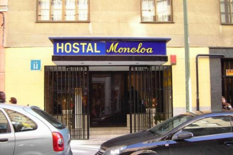 Hostal Moncloa Madrid Exterior photo